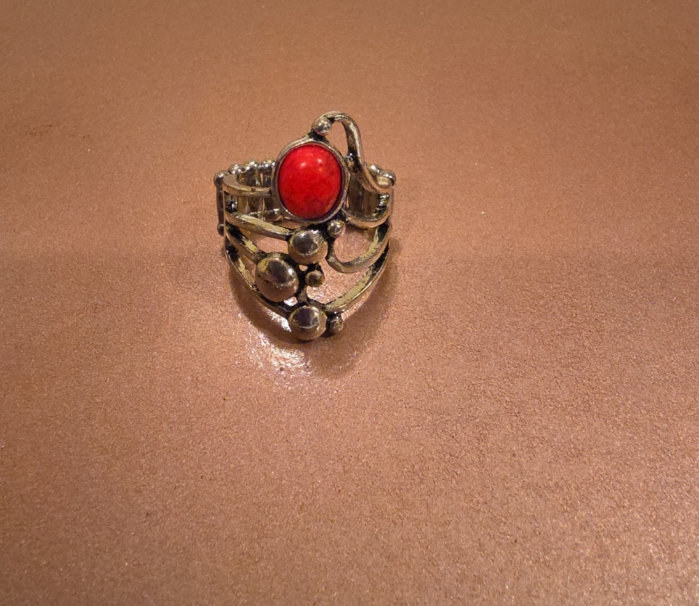 Elegant Silver and Red Stone Ring